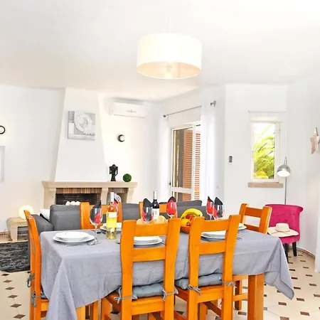Apartment Capri By Algarve Vacation